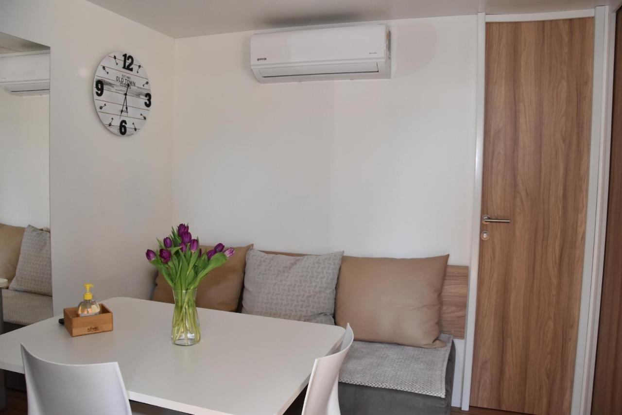 Mobile Home Biograd Na Moru Gapi House Exteriör bild
