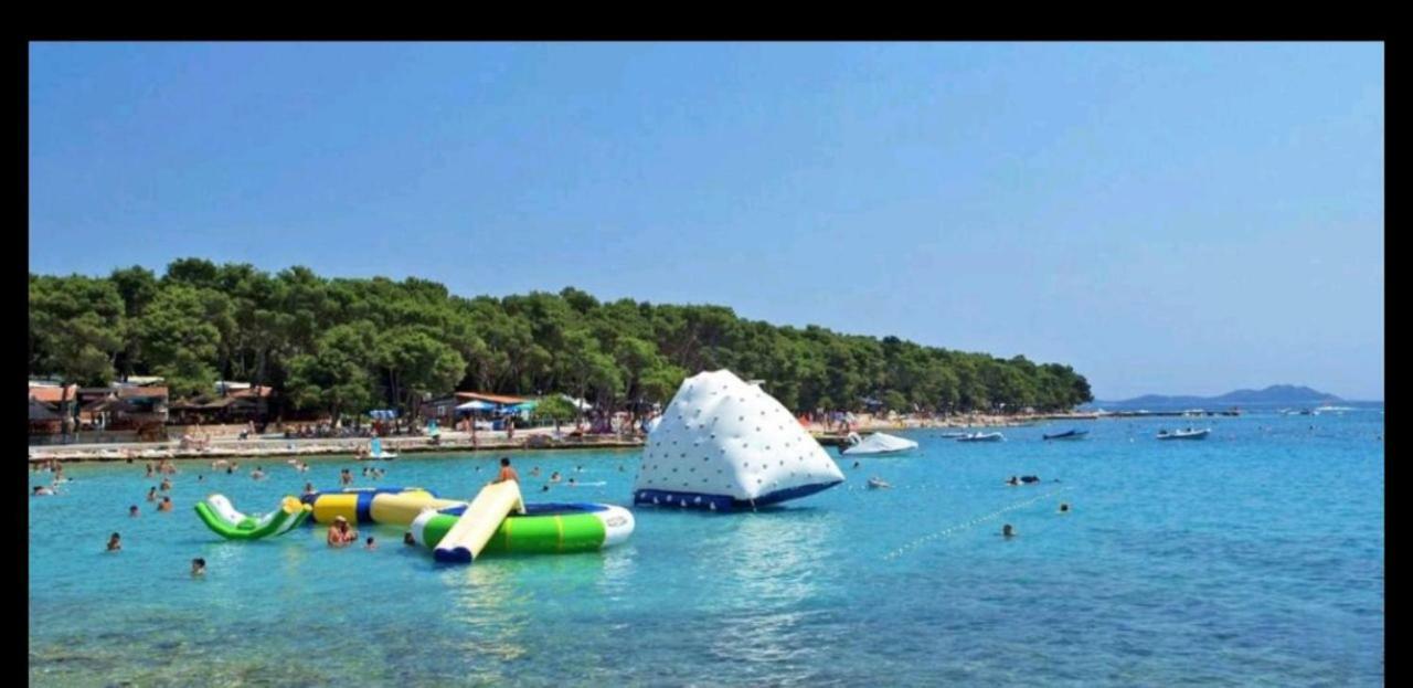 Mobile Home Biograd Na Moru Gapi House Exteriör bild